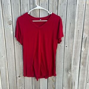 Red v-neck T-shirt short sleeve size junior large